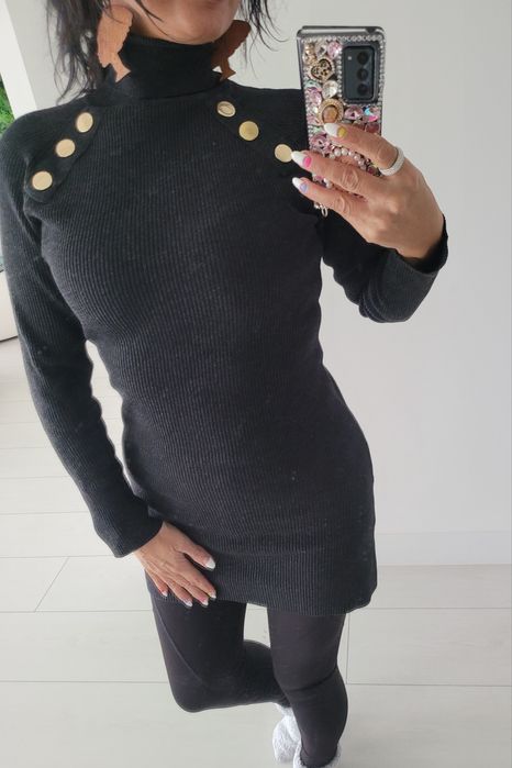 Sukienka tunika Golf prążkowana Zara Guziki