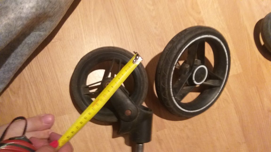 Колеса для коляски різні колеса на коляску