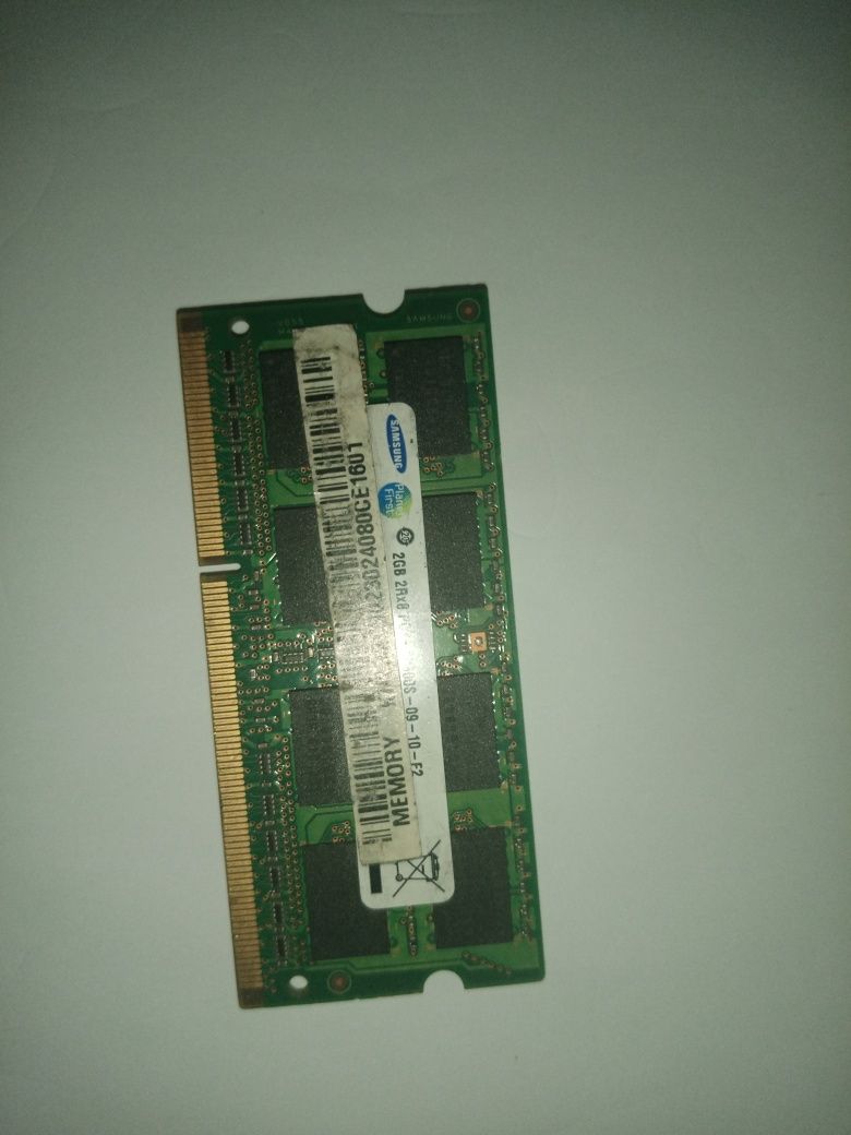 2GB ram 2rx8 pc3 i 2gb ram 1r*8pc3 cena za sztuke