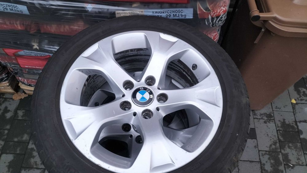 BMW X1 e84 felgi z oponami lat 225/50R17