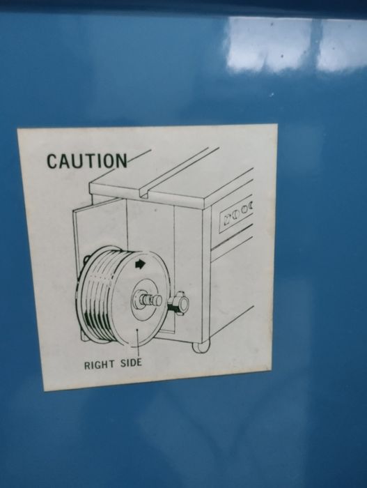 Máquina de cintar encomendas semiautomática