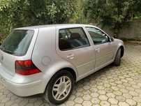 Vendo Golf 2002 com inspeção em dia...