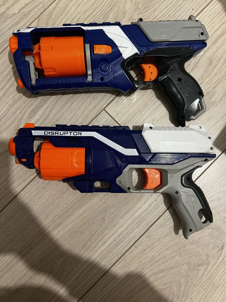 Pistolety Nerf 2 sztuki.