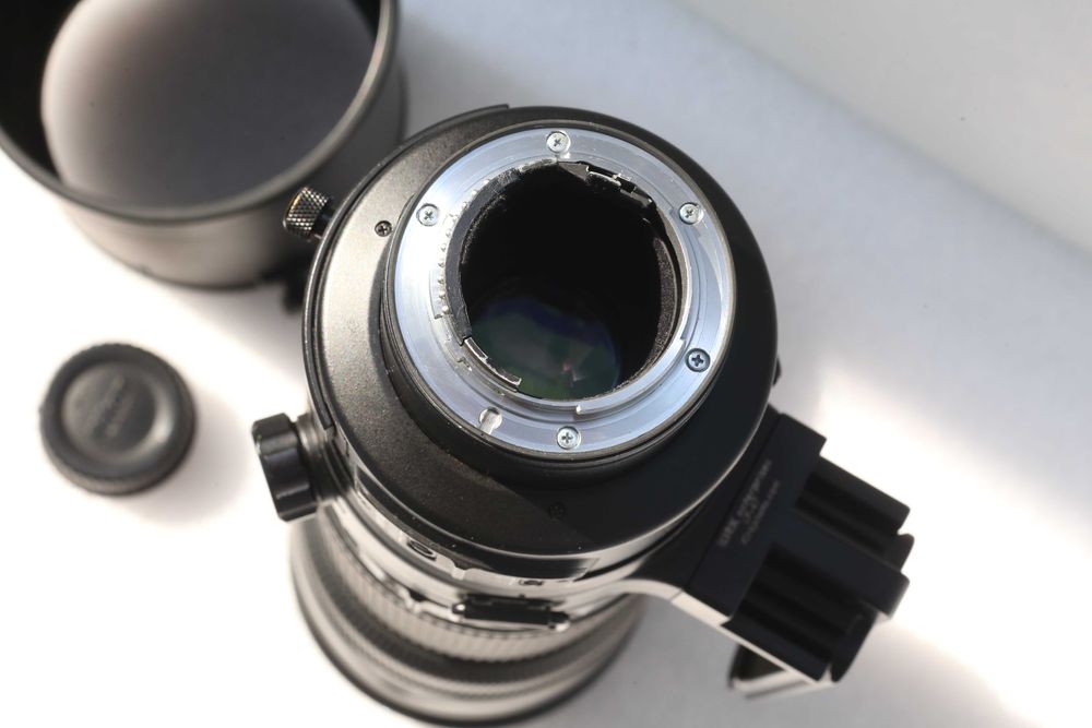 Телеоб'єктив Nikon AF-S Nikkor 200-400mm f4 G ED VR