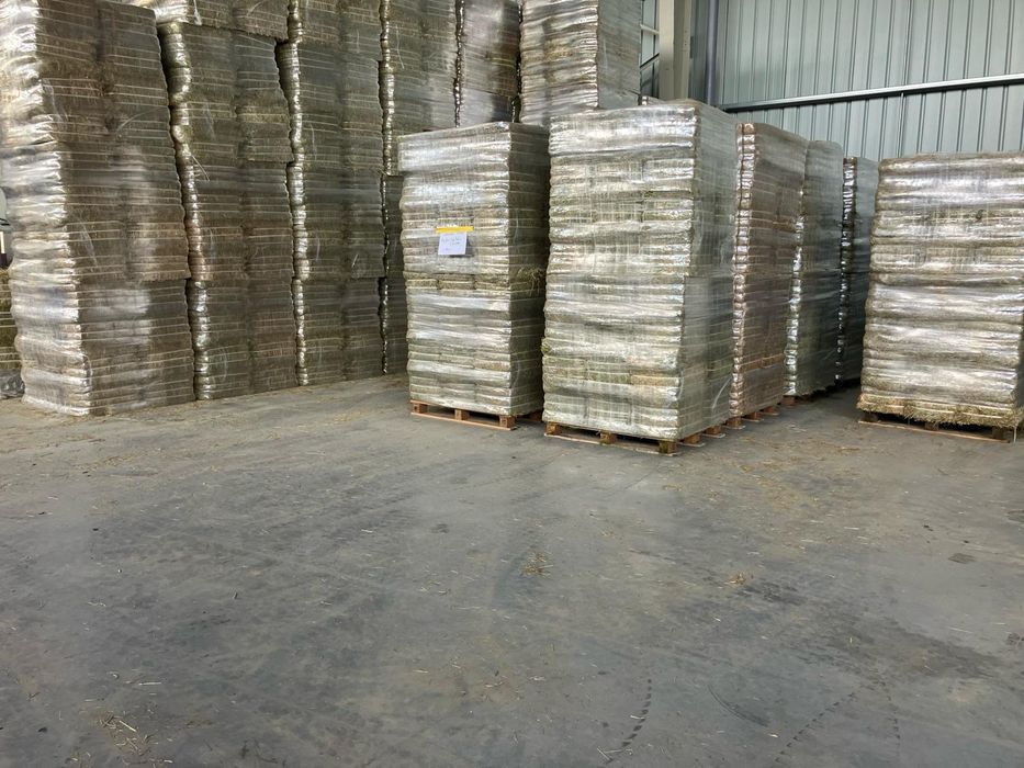 Feno, Palha, Fenosilagem, Aparas de madeiras