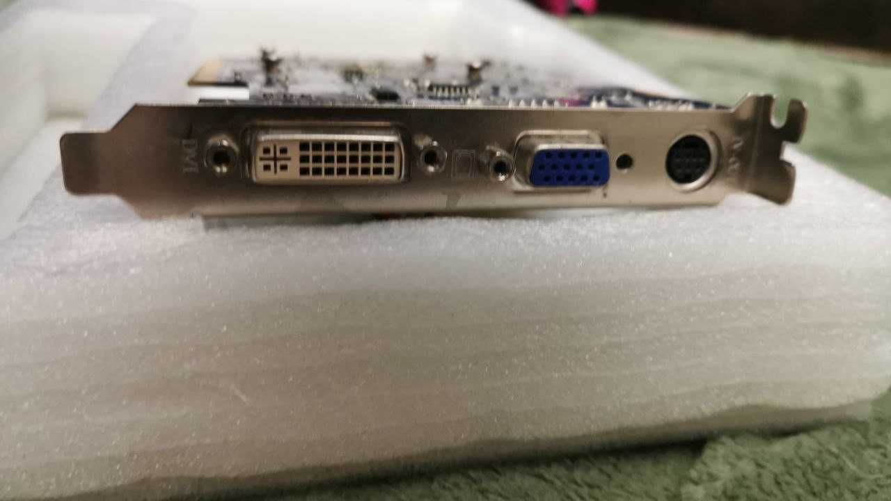 Відеокарта ASUS EN8600GT в хорошому стані