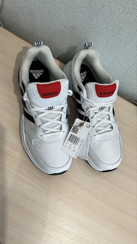 Чоловічі кросівки Adidas Strutter 44, 27,5 - 28 см