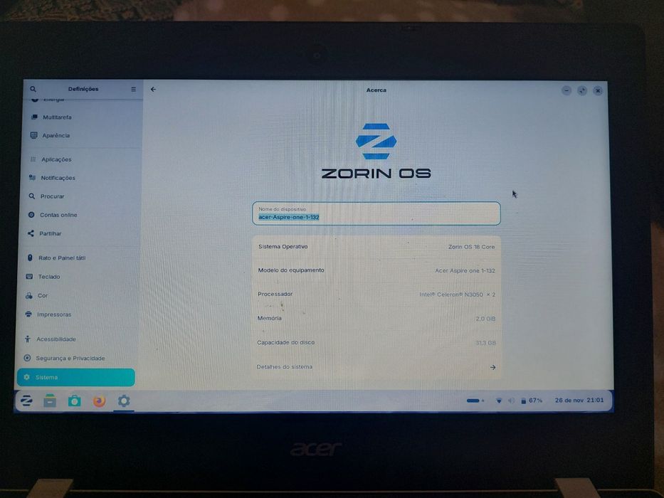 Acer Aspire One Cloudbook A01