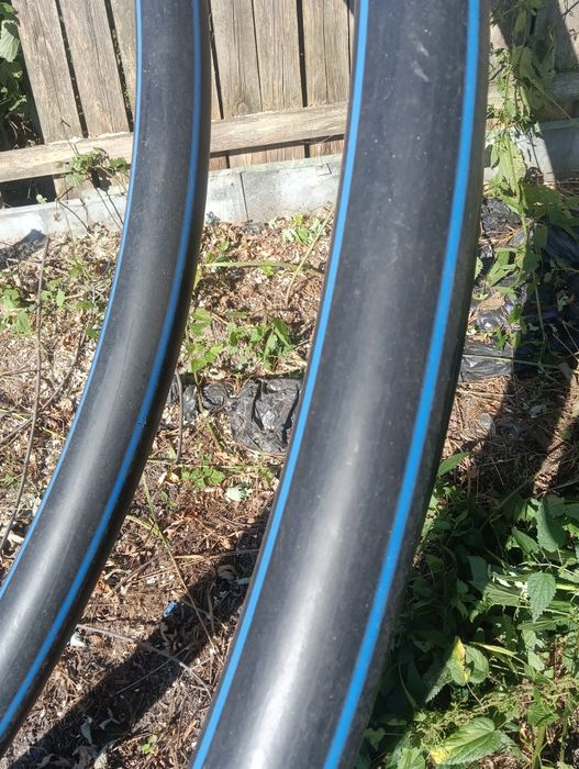 водопроводу трубу пластикову 70 мм