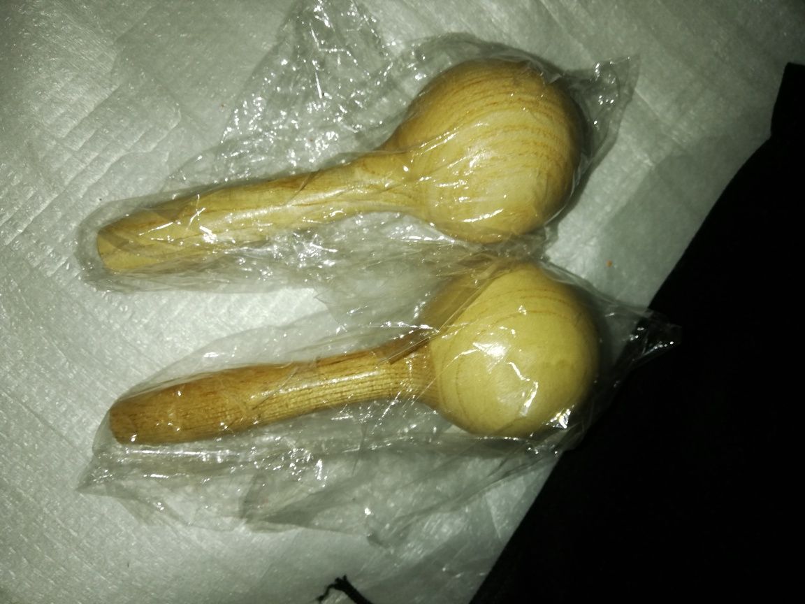 Maracas em conjunto de 2 elementos