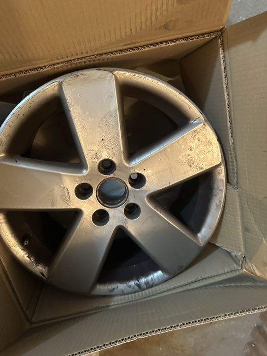 Felgi  Passat b 6 orginalne.