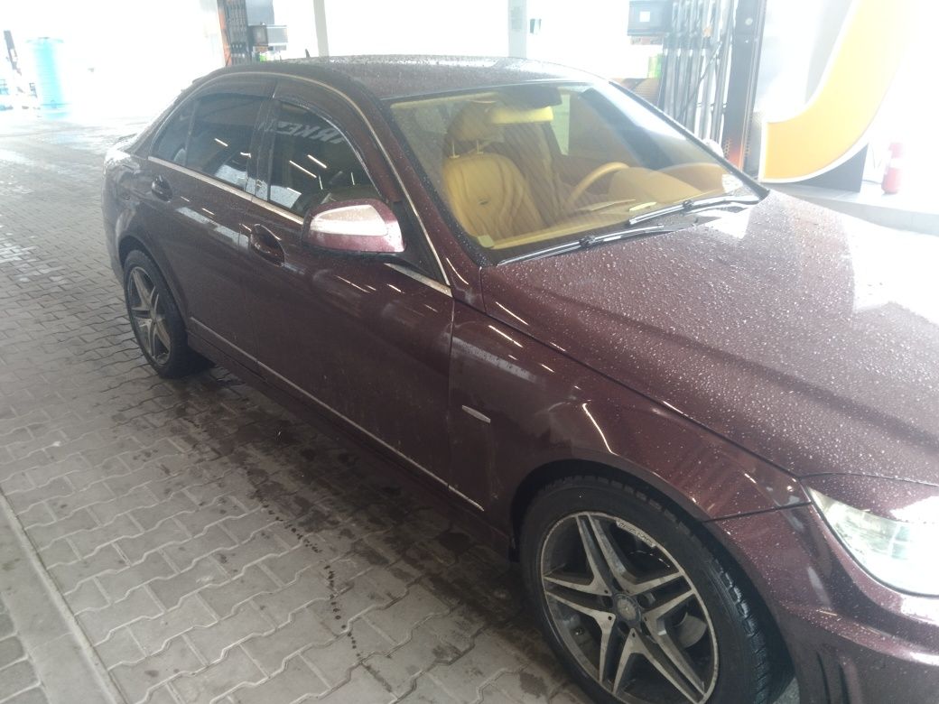 Продам Мерседес w 204 2008г.