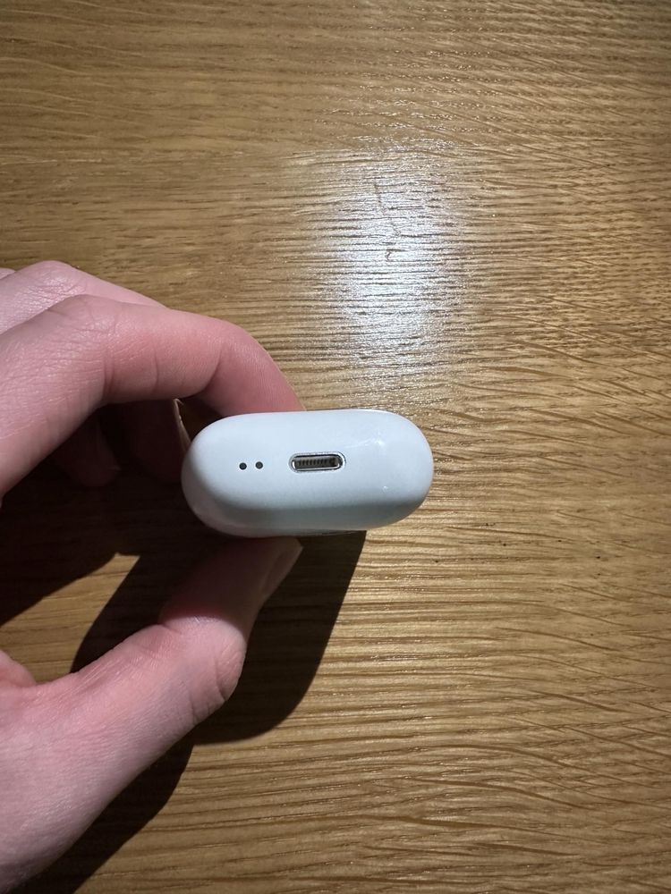 Airpods 2 box do ładowania