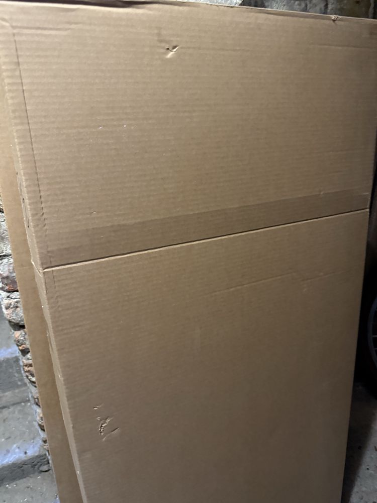 Kredens czarny Ikea