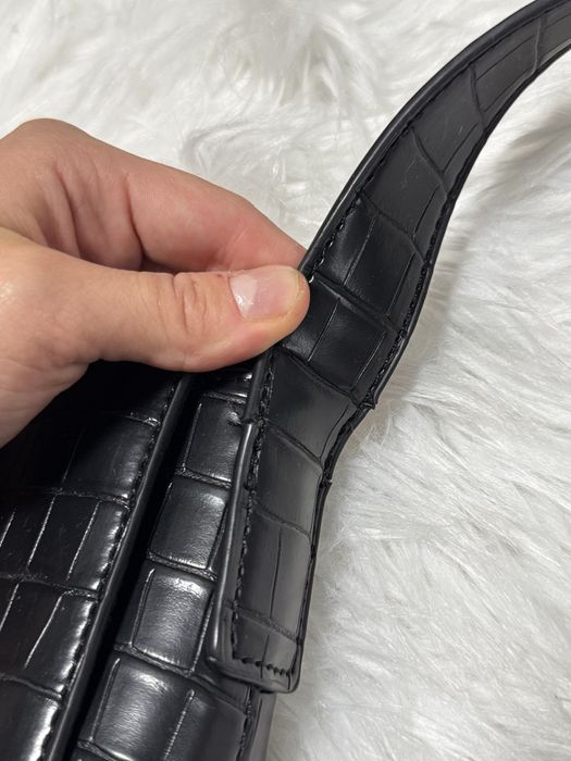 Продам чорну сумочку