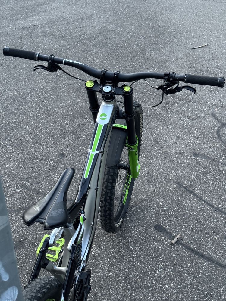Giant Glory 1 2019 DVO Edition (full, dh)
