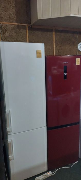 Холодильник liebherr з Німеччини модель CBR 4013