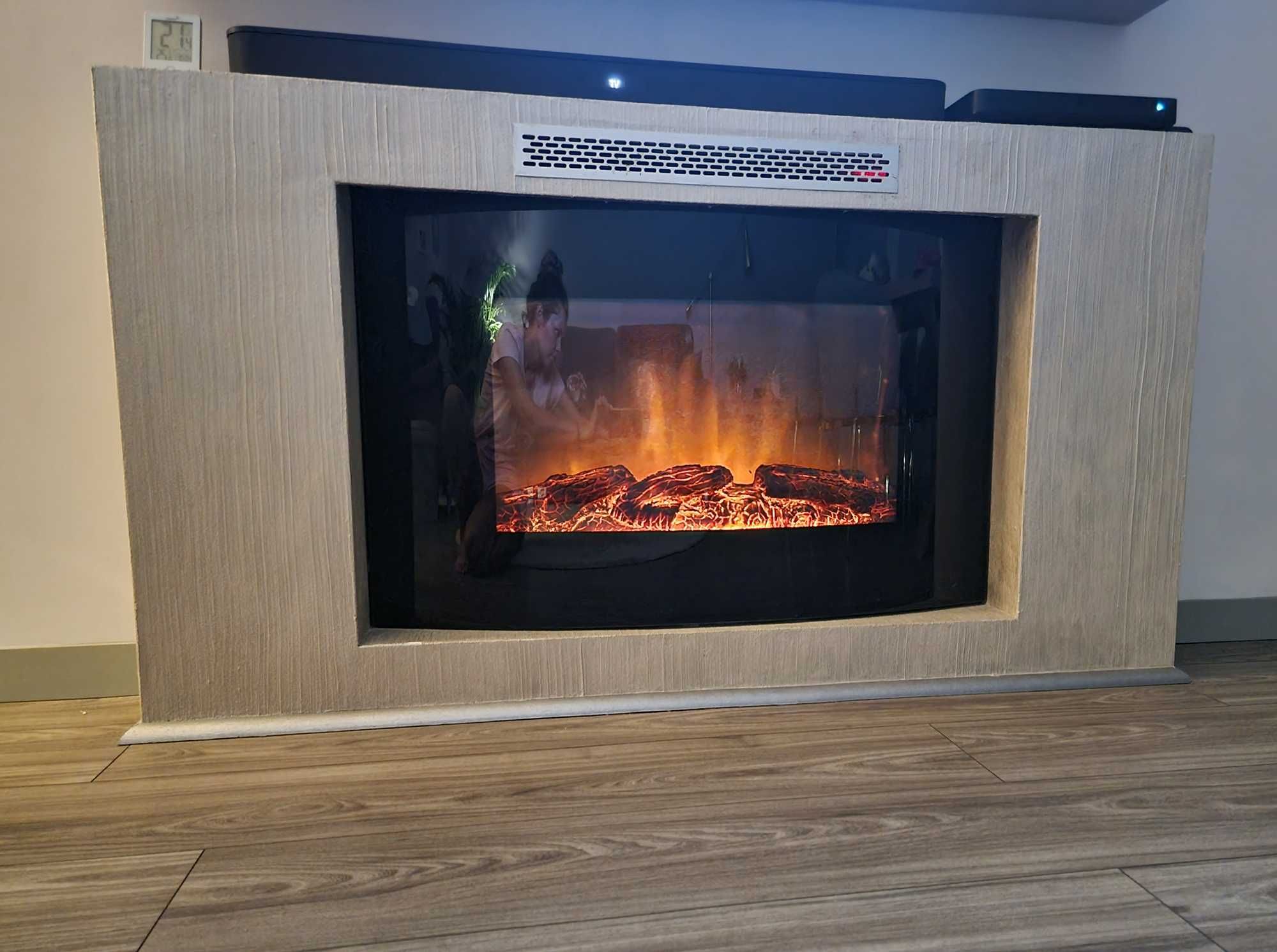 Kominek elektryczny 2 poziomy grzania 2000 W - stan super!
