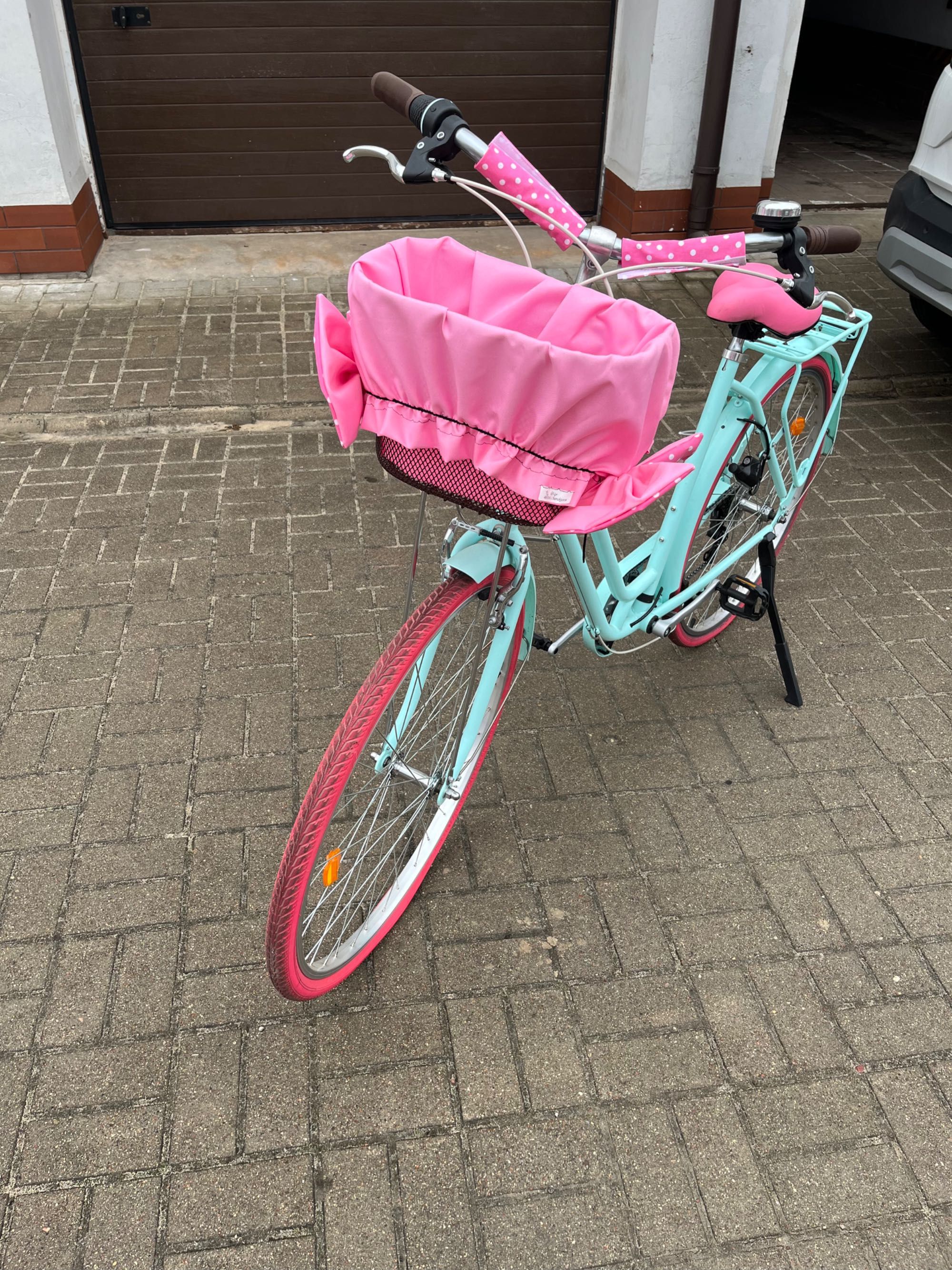 Rower B-Twin 28’ miejski pistacjowo-różowy