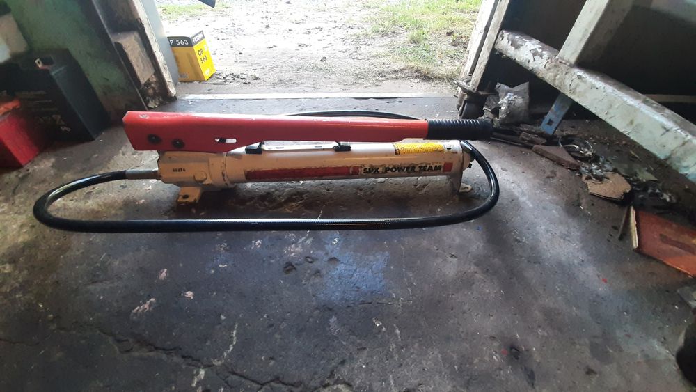 Pompa hydrauliczna ręczna SPX POWER TEAM P55 cena do uzgodnienia 60t