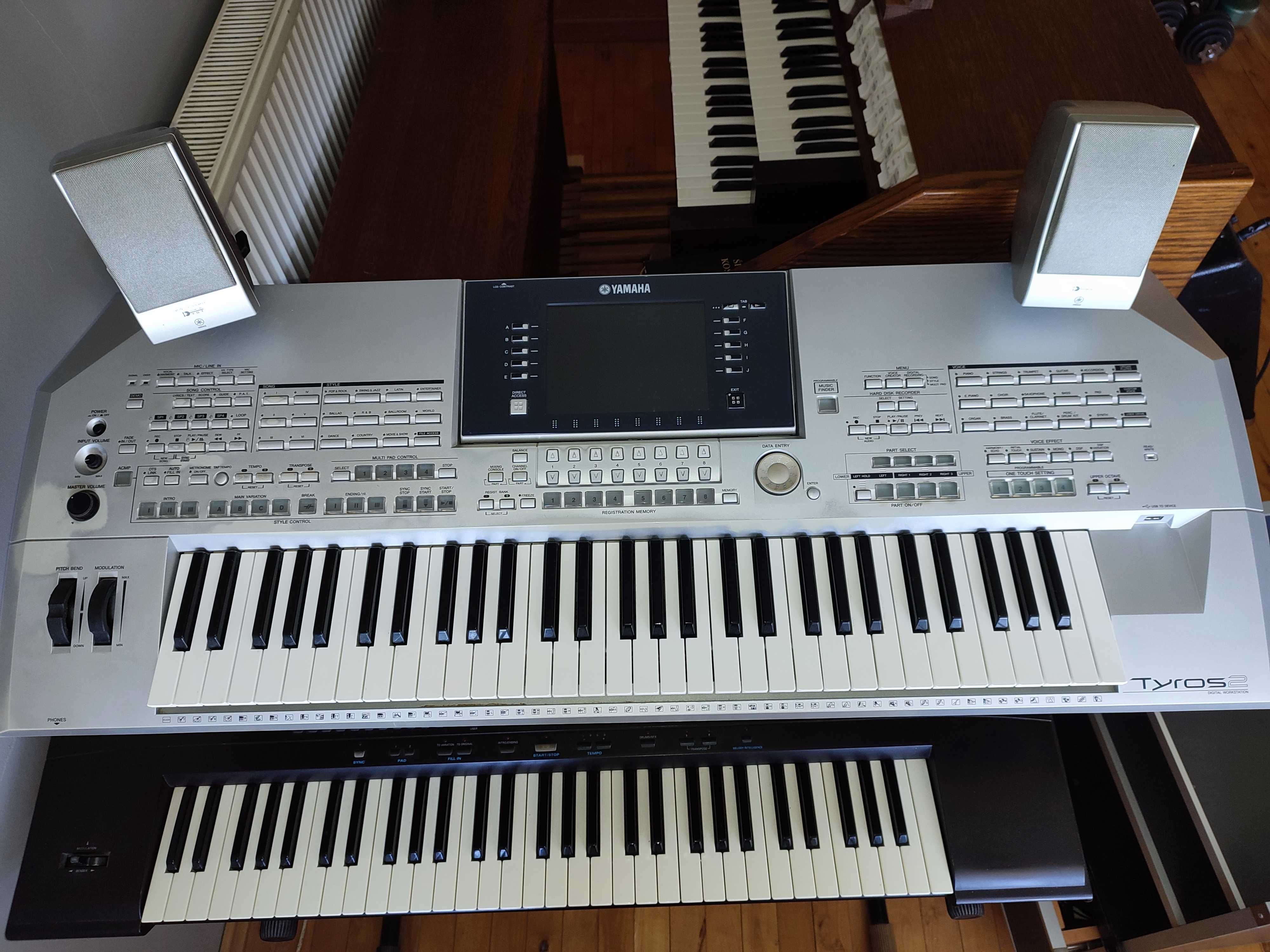 Keybord Yamaha Tyros 2 + zestaw głośników TRS-MS02