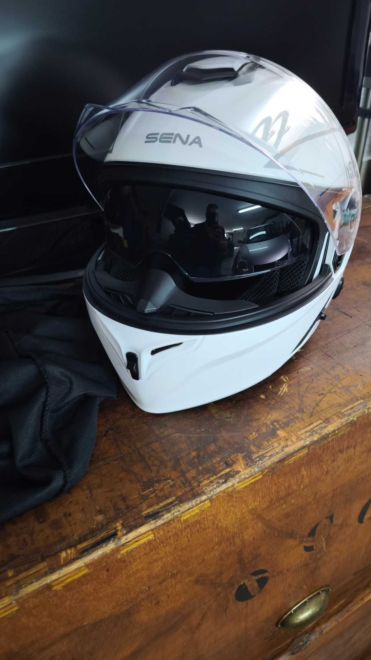 Capacete modular SENA com Sistema de intercomunicação integrado