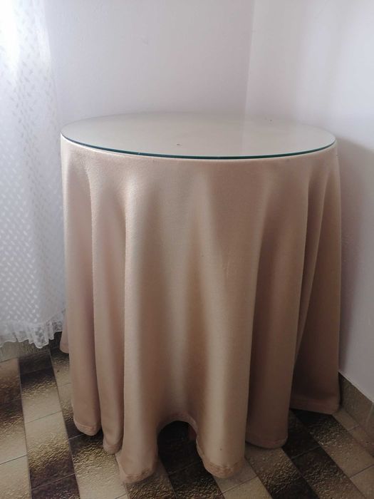 Mesa de camilha em madeira