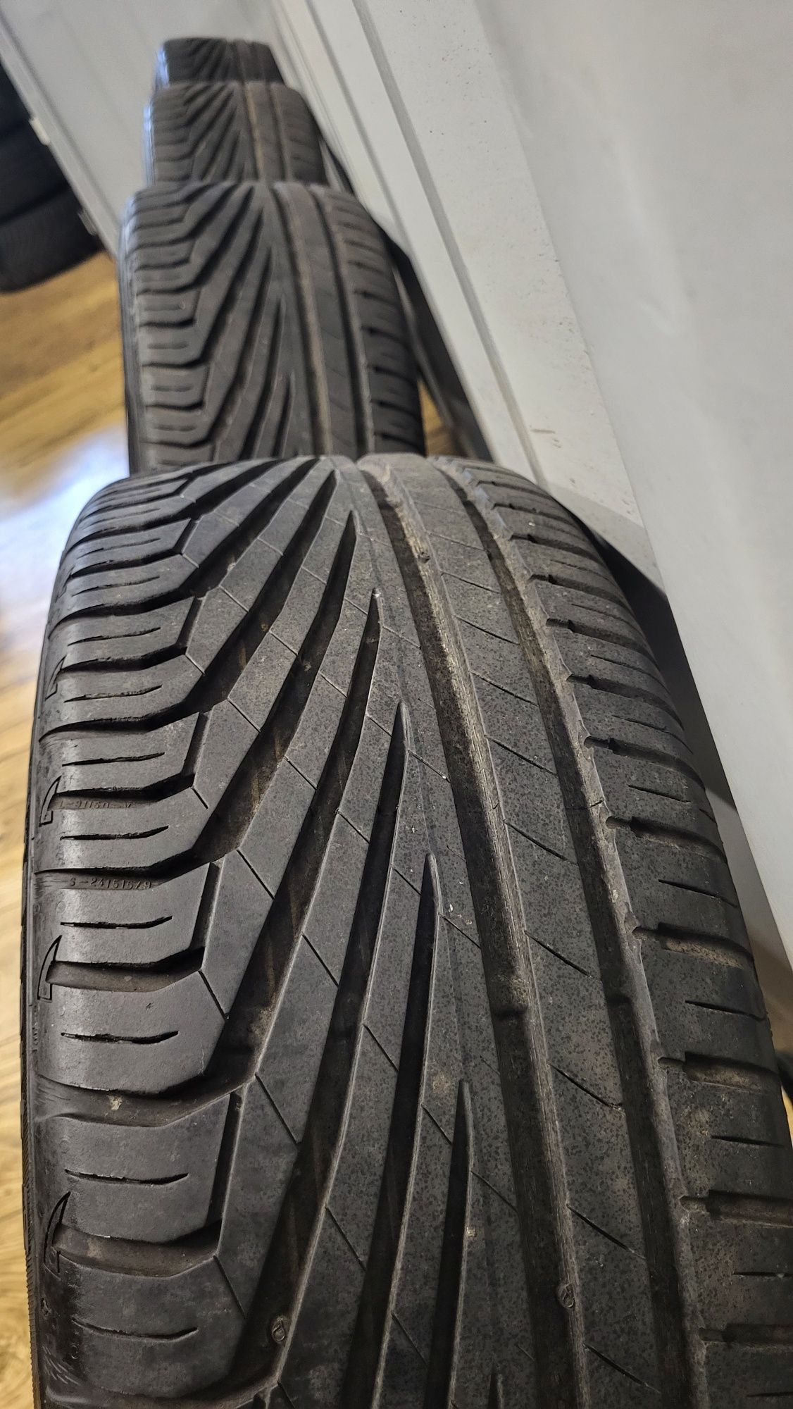 Felgi ALUTEC 17" 5x112 z oponami 225/45 R17 Seat Leon Vw Skoda Audi