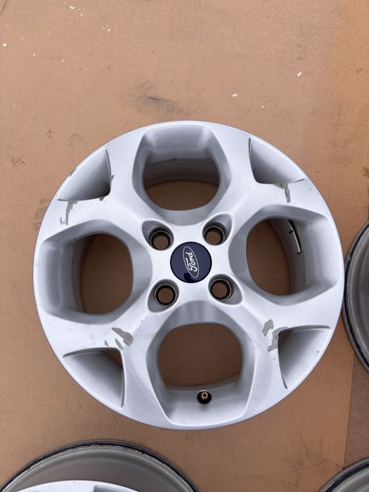 Felgi aluminiowe ford 4x108 R15 alufelga