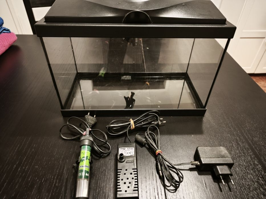 Vendo aquário 20litros impecável