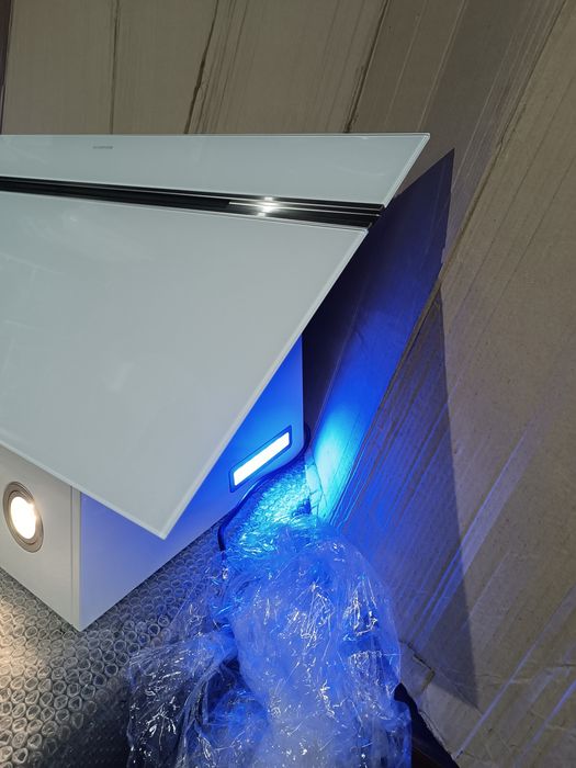 Витяжка Klarstein Alina 90, біла