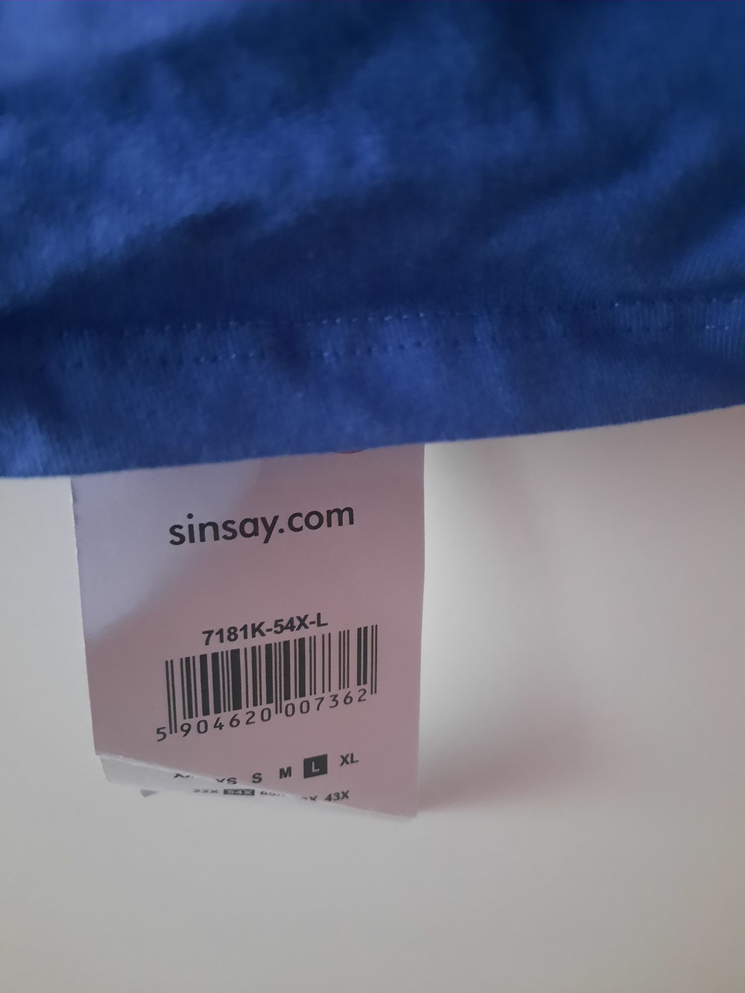 Nowy crop top Sinsay