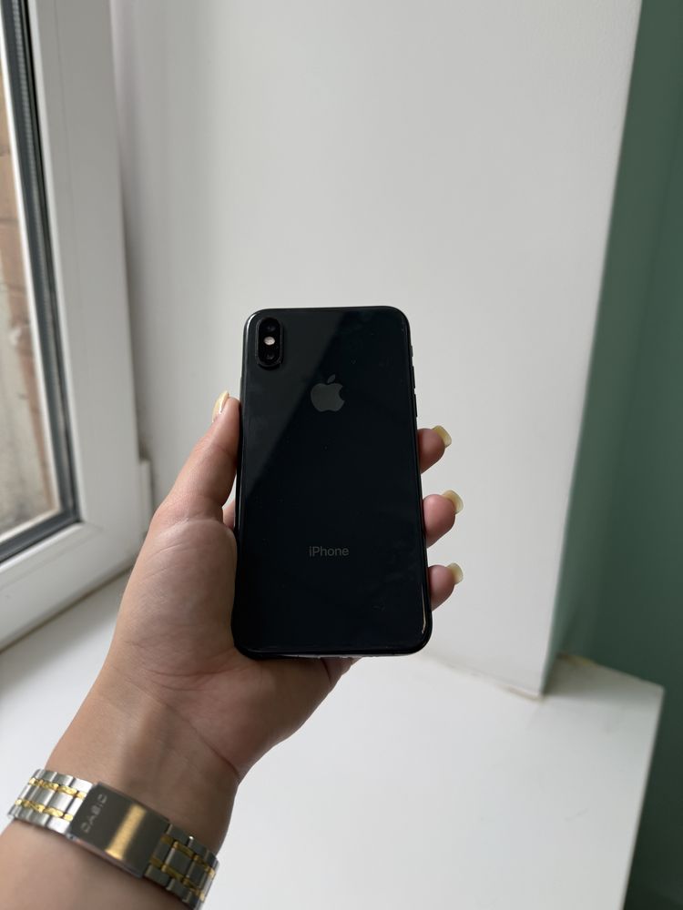 iPhone XS в гарному стані