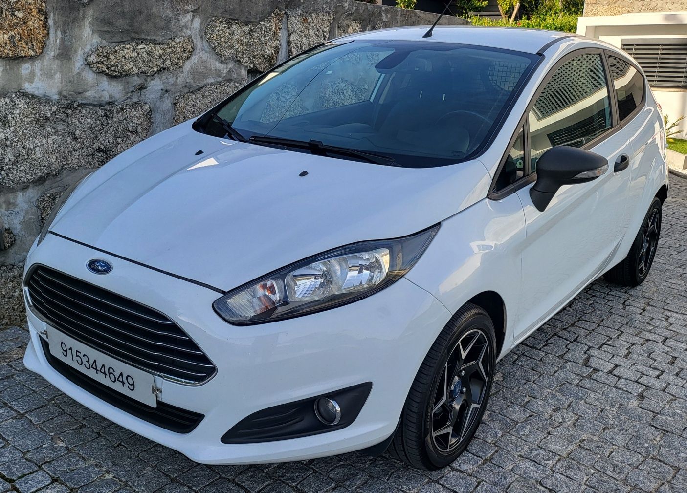 Ford Fiesta 1.5 tdci 95cv comercial ( iva dedutível)