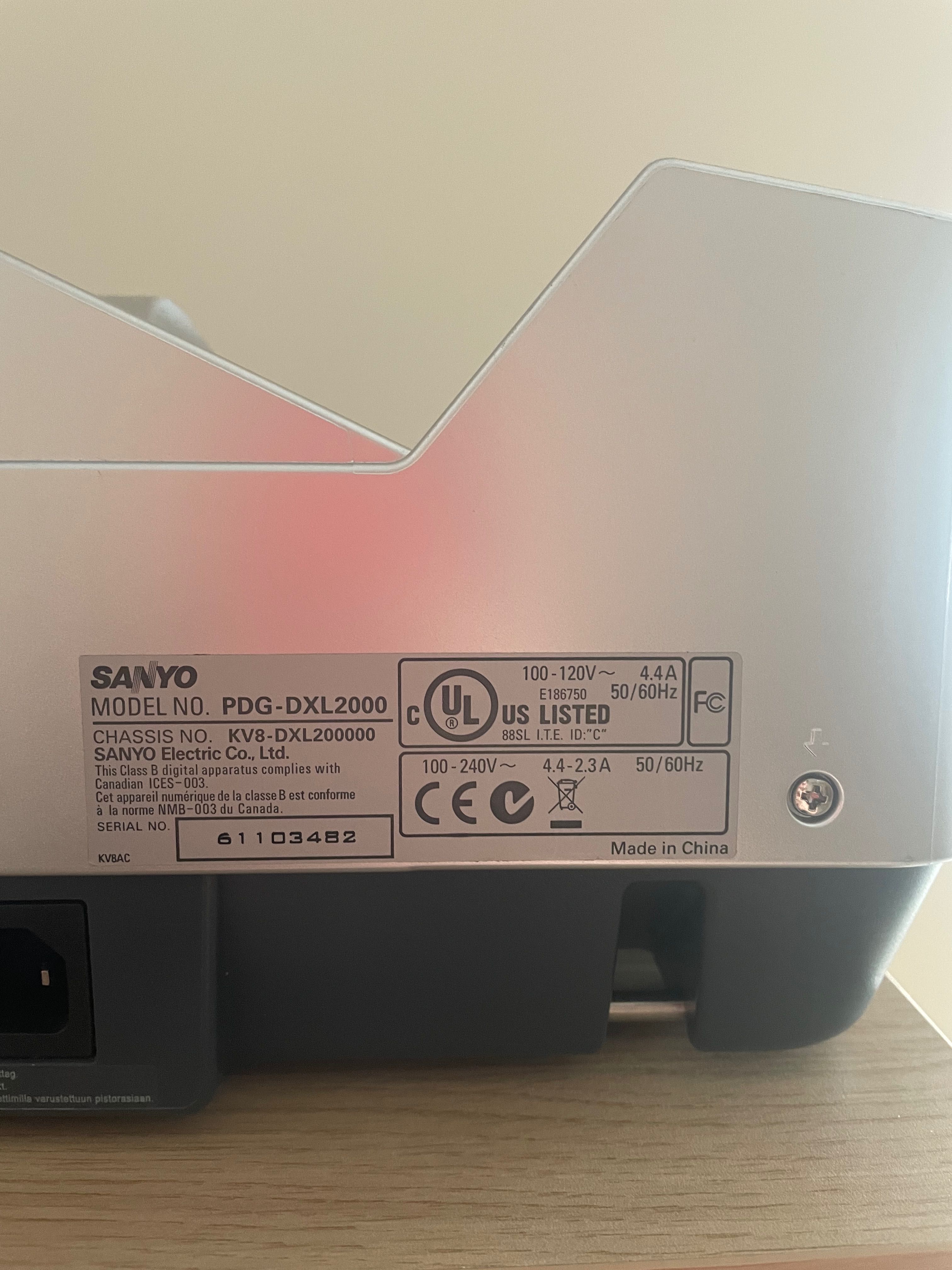 Sanyo PDG-DXL2000 Projektor 3d