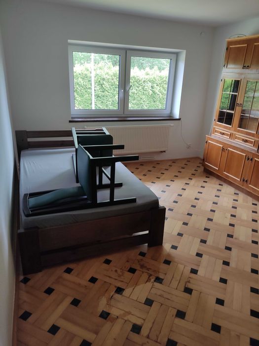 Wynajme parter okolo90m2 plus garaz