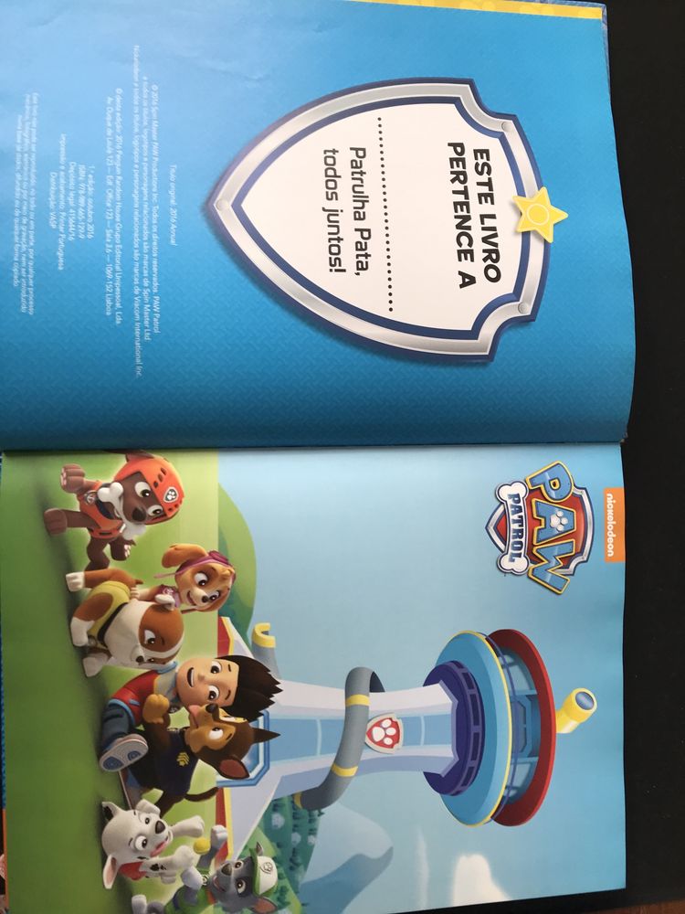 Livro Infantil da colecão Paw Patrol. Em muito bom estdo.