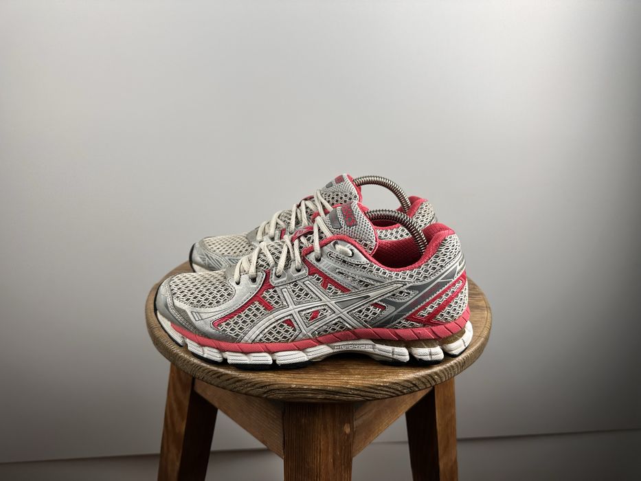 Кросівки Asics GT 2000 2 жіночі розмір 37.5
