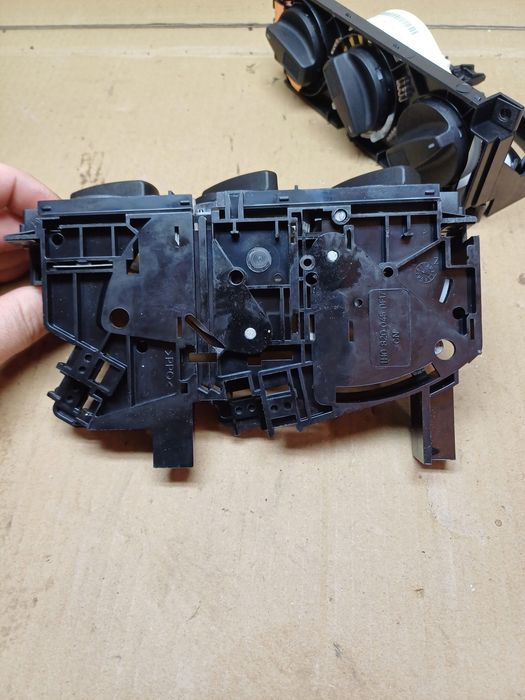 Volkswagen Golf 3 Passat b-3-4 перемикач переключатель пічки