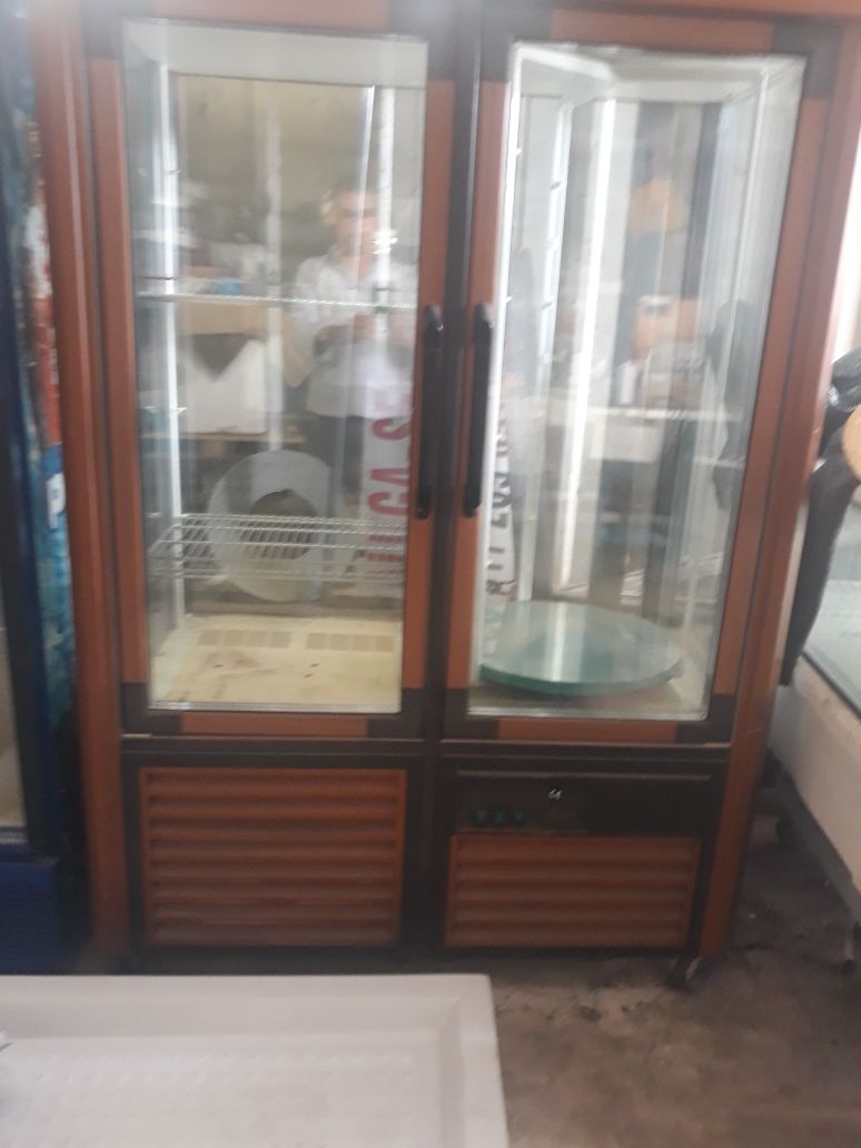 Vitrine expositora refrigerada