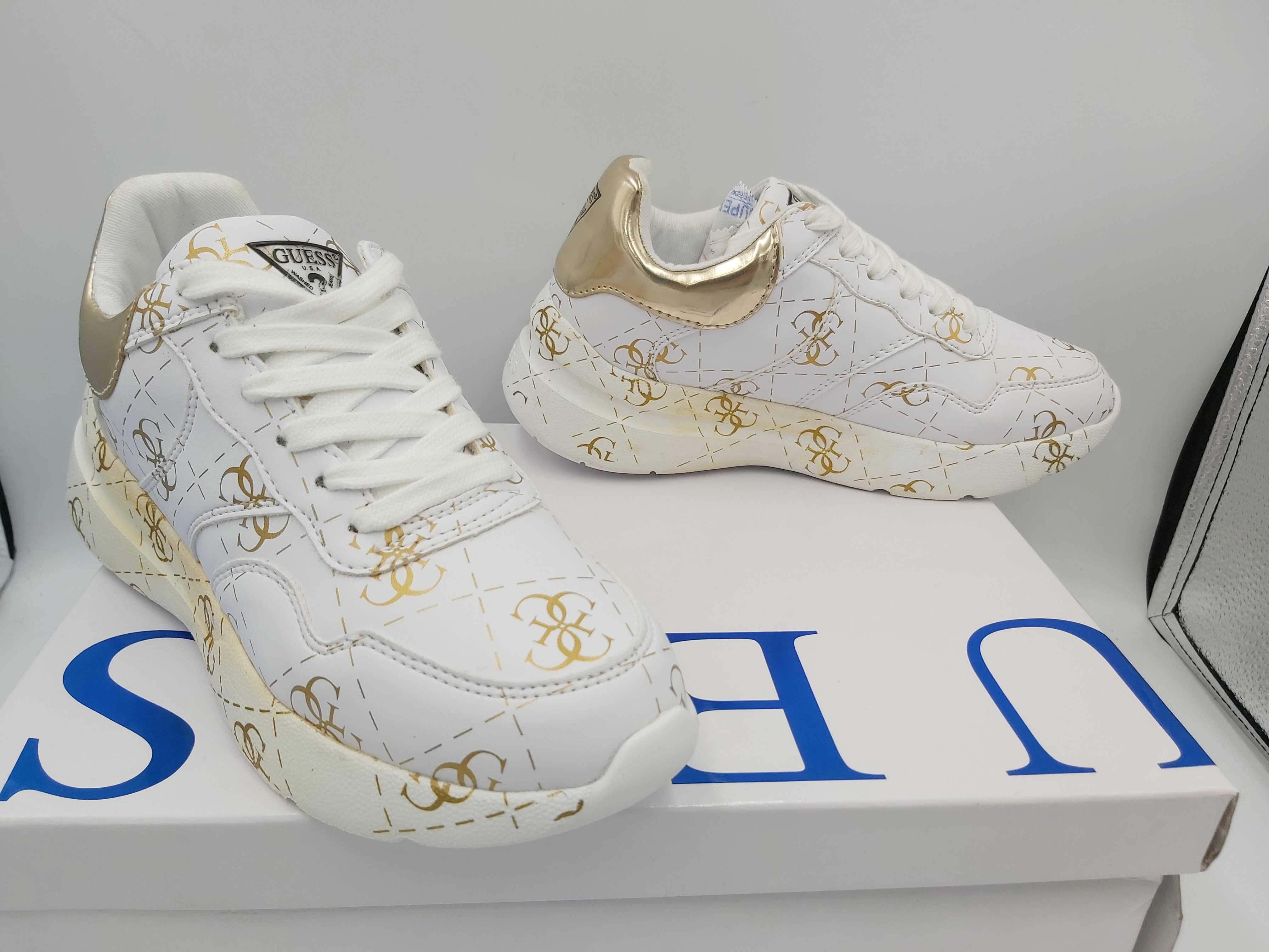 NOWE sneakersy GUESS białe monogram złote platrofma rozmiar 35