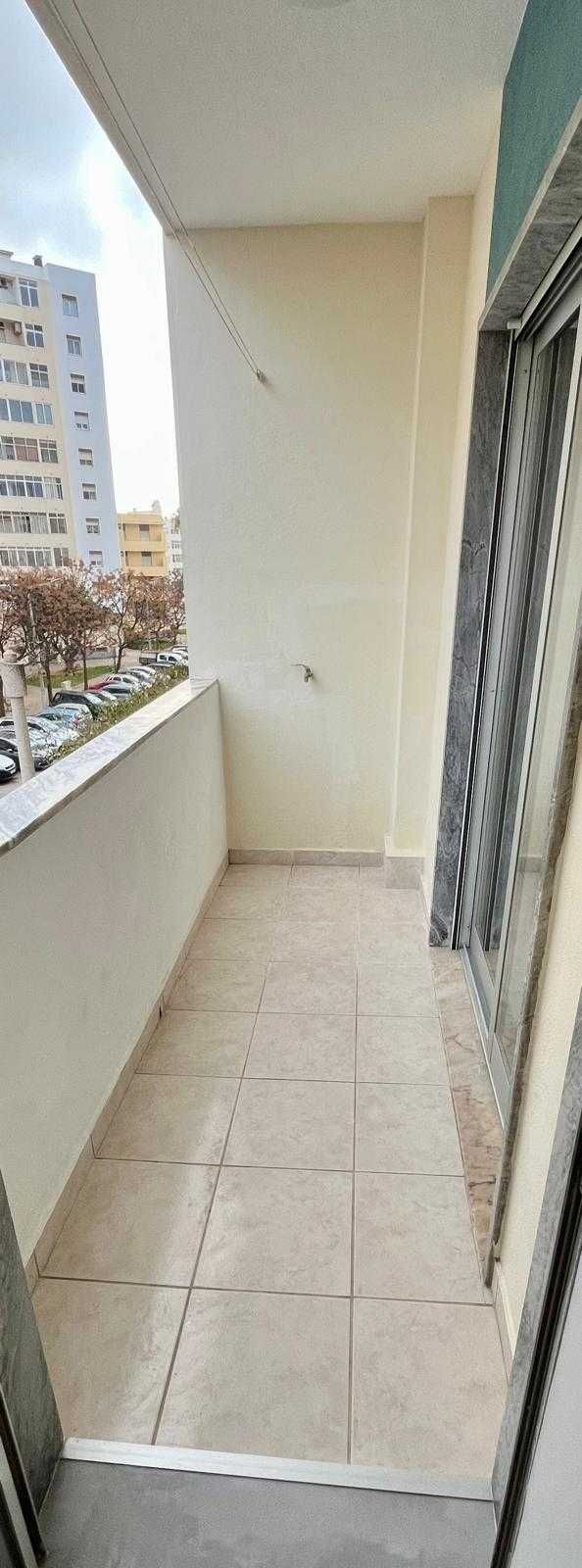 T2 á venda em Faro
