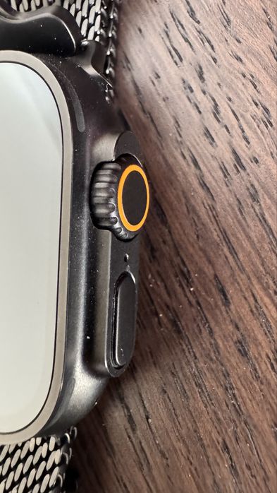 Apple Watch Ultra 2 + Milanese Loop