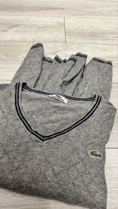 Sweterek Lacoste damski XL szary dekolt w serek V logowany bawełna