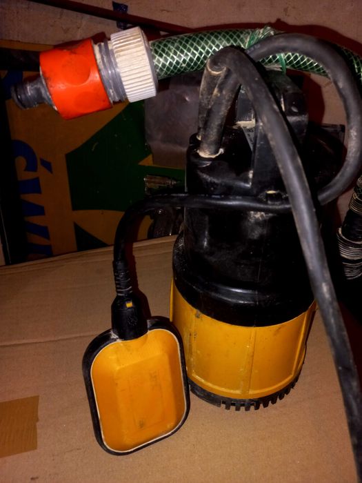 Pompa plywakowa do brudnej wody