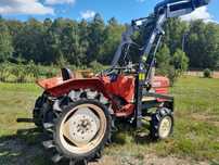 Yanmar YM 2020 traktorek japoński z turem do sadu i ogrodu