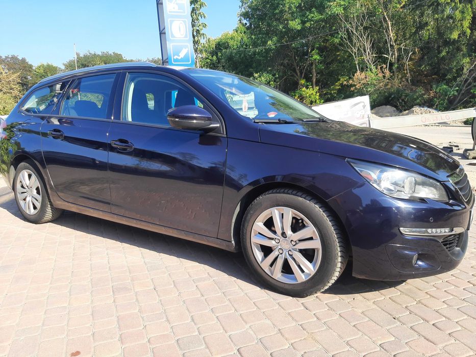 Wynajem samochodu Peugeot308 sw 2018r diesel wypożyczalnia samochodów