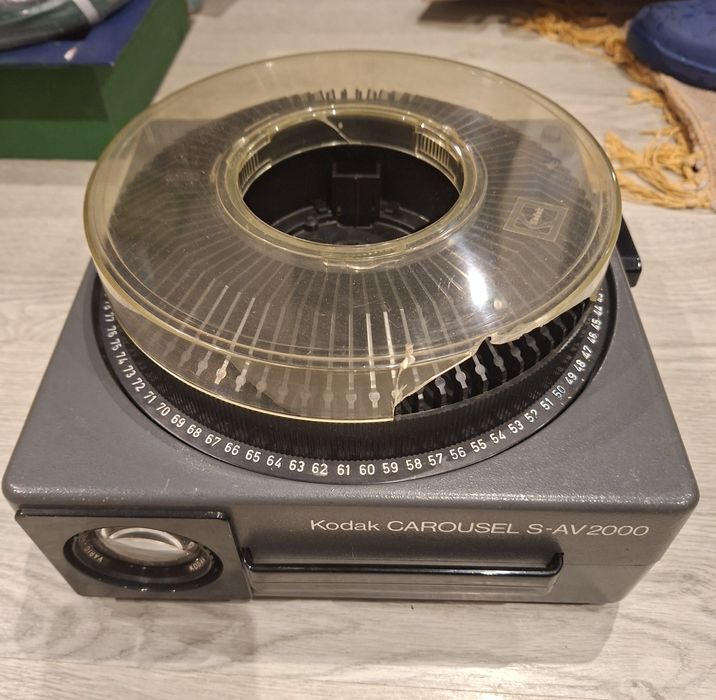 Projetor de slides Kodak Carousel S-AV2000