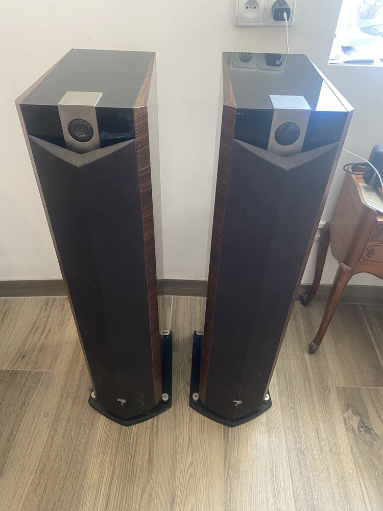 Focal chorus 826v noyer