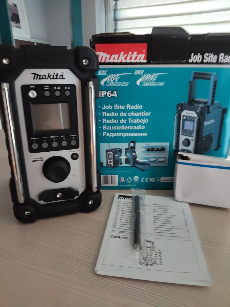 Radio budowlane Makita DMR 116